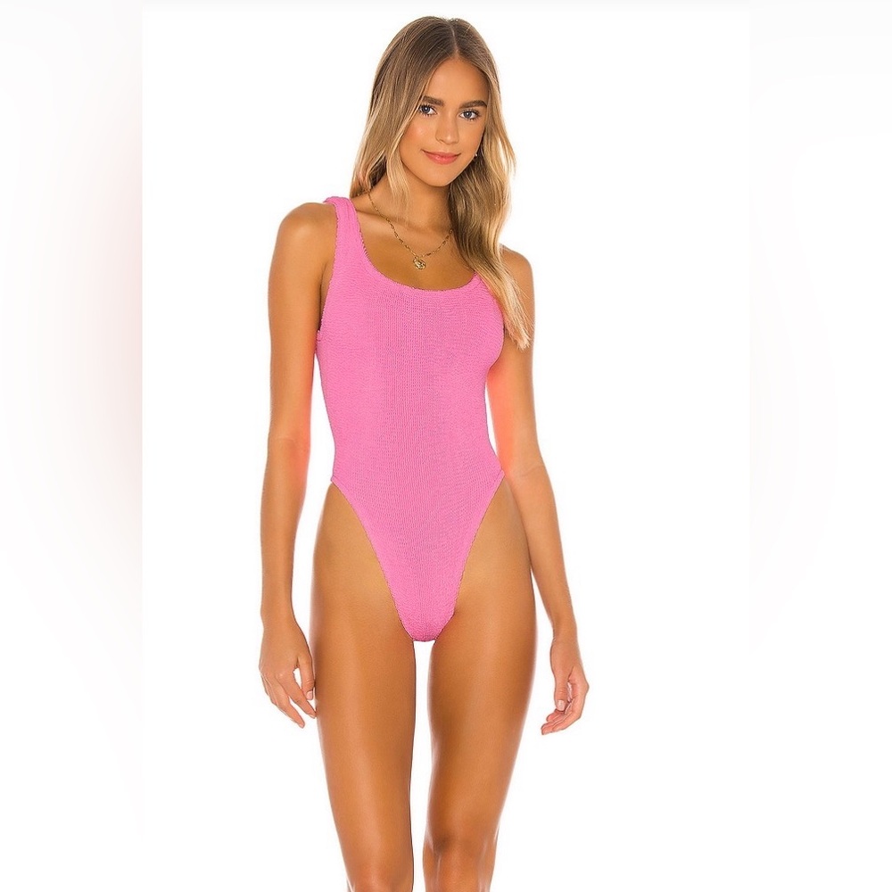 NWT Hunza G Classic Square Neck Swimsuit - Bubblegum Pink